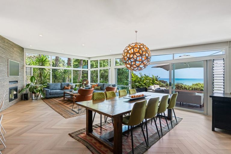 Photo of property in 36a Glenelg Road, Red Beach, 0932