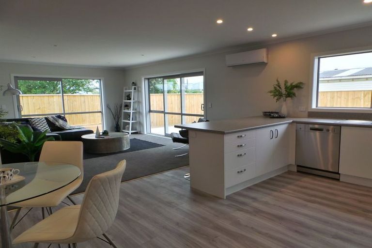 Photo of property in 11a Saxton Street, Levin, 5510