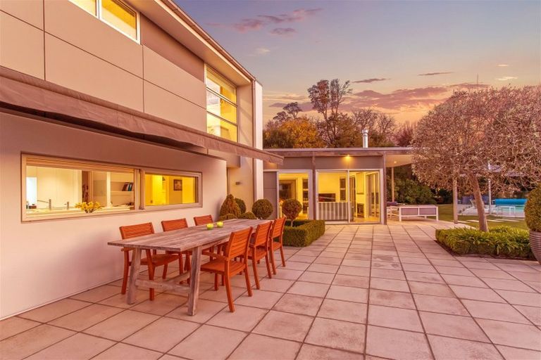 Photo of property in 15 Hamilton Avenue, Ilam, Christchurch, 8041