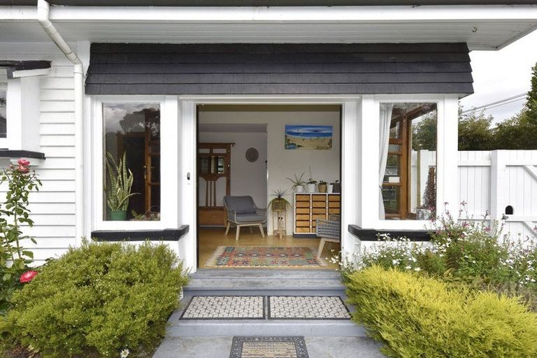 Photo of property in 40 Nortons Road, Avonhead, Christchurch, 8042