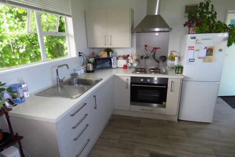 Photo of property in 99 Romilly Street, Westport, 7825