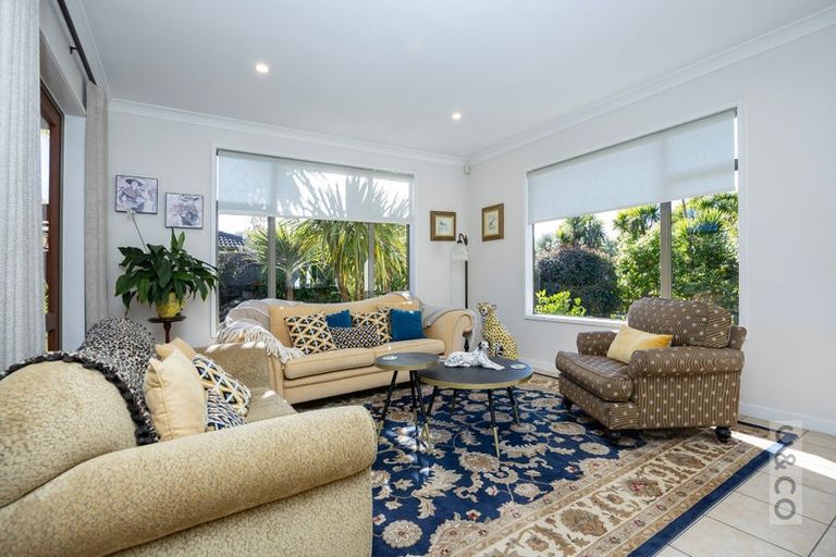 Photo of property in 19 Solan Drive, Waimauku, 0812