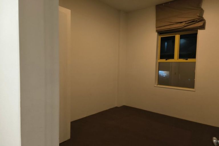 Photo of property in Sirocco Apartments, 402/8u Church Street, Wellington Central, Wellington, 6011