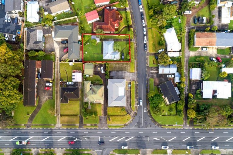 Photo of property in 1 Te Kanawa Crescent, Henderson, Auckland, 0610