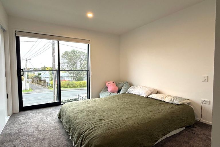 Photo of property in 12/170 Don Buck Road, Massey, Auckland, 0614