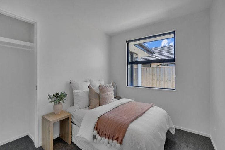 Photo of property in 74 Crossley Avenue, Woodend, 7610