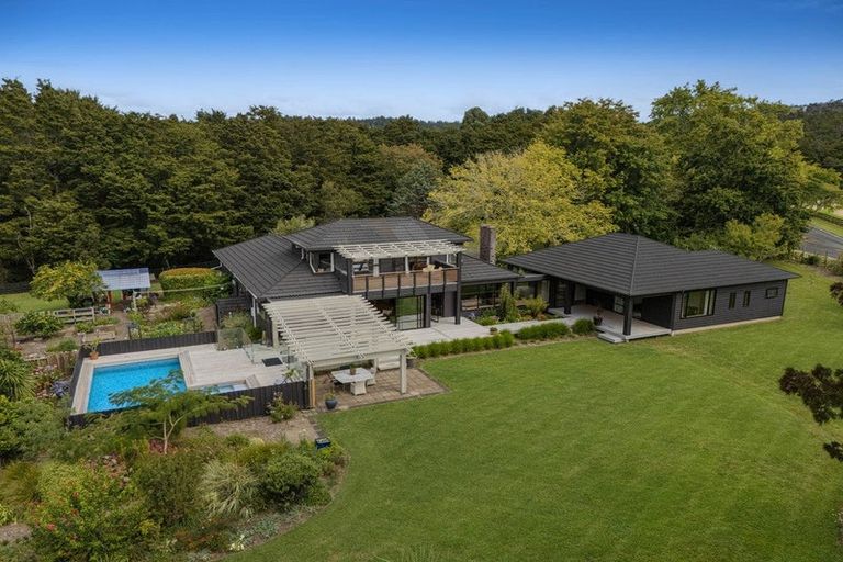 Photo of property in 112 Anderson Road, Matakana, Warkworth, 0985
