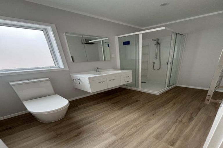 Photo of property in 42 Versailles Street, Karori, Wellington, 6012