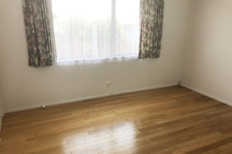 Photo of property in 2/157 Birkdale Road, Birkdale, Auckland, 0626