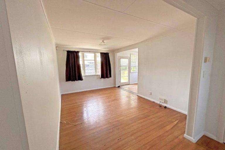 Photo of property in 18 Dowding Street, Melville, Hamilton, 3206