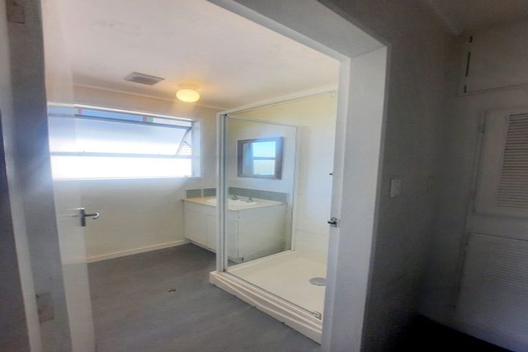 Photo of property in 27 Rhine Street, Island Bay, Wellington, 6023
