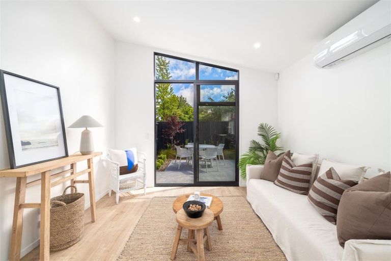 Photo of property in 7/66 Cleveland Street, Edgeware, Christchurch, 8013