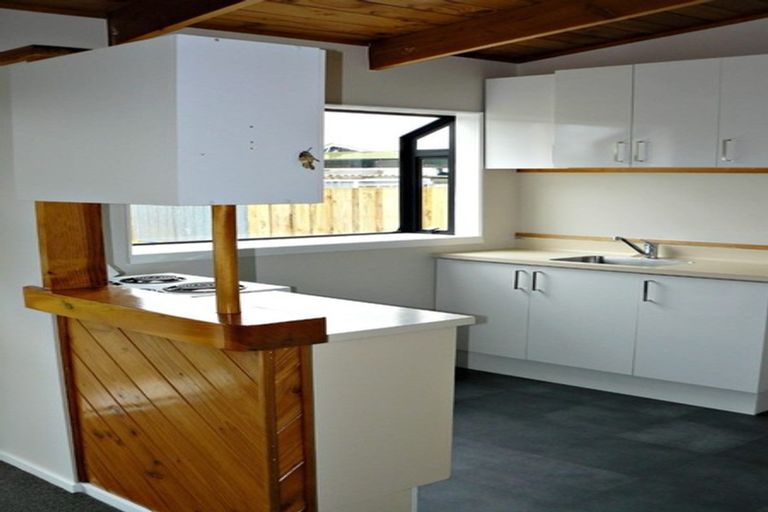 Photo of property in 120 Lynwood Road, New Lynn, Auckland, 0600