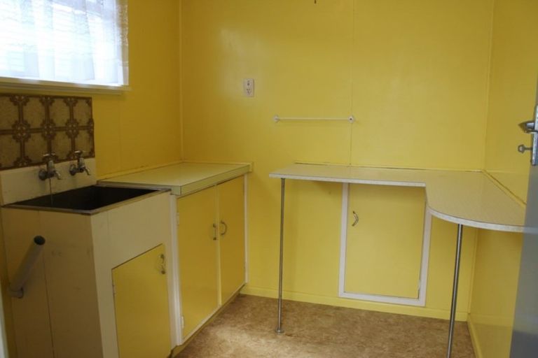 Photo of property in 3 Martin Street, Waikanae, 5036