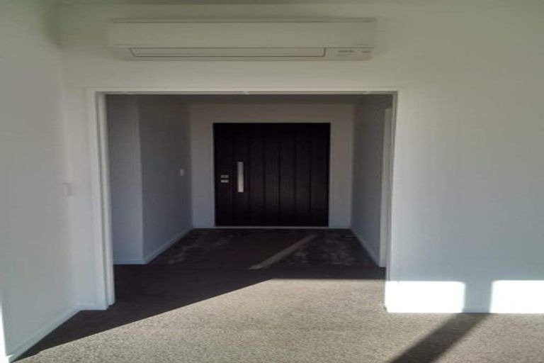 Photo of property in 5 Te Awakura Terrace, Mount Pleasant, Christchurch, 8081