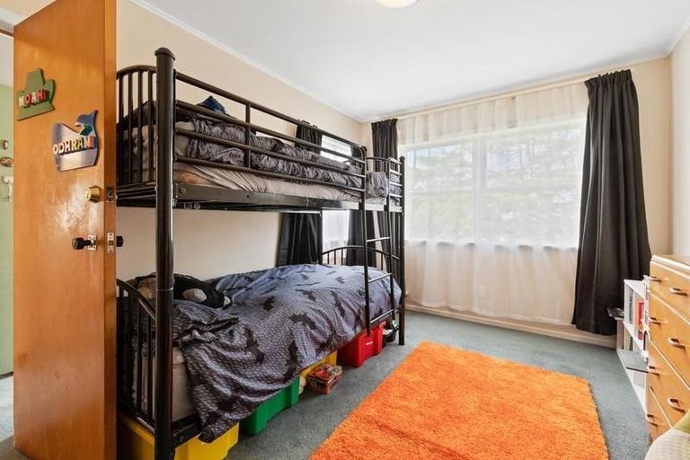 Photo of property in 41 Stottholm Road, Titirangi, Auckland, 0604