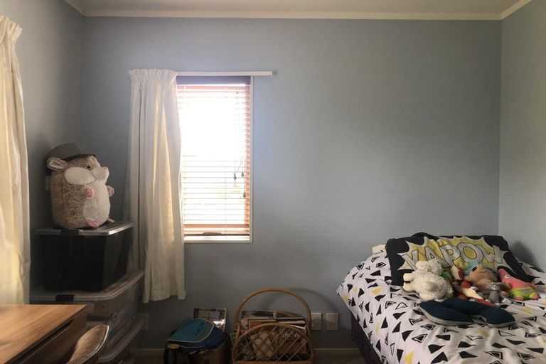Photo of property in 73 Spinella Drive, Bayview, Auckland, 0629