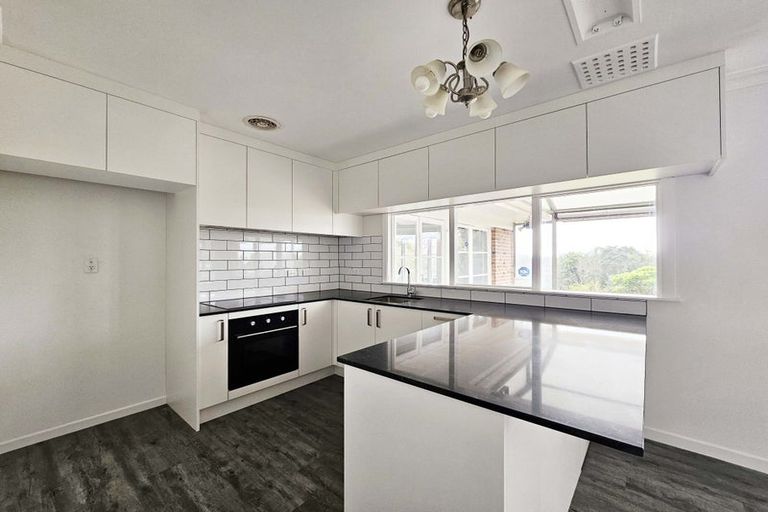 Photo of property in 6 Boundary Road, Opaheke, Papakura, 2113