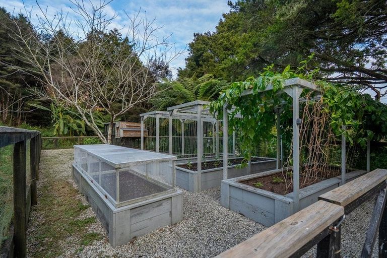 Photo of property in 86 Upper Waiwera Road, Puhoi, Silverdale, 0994