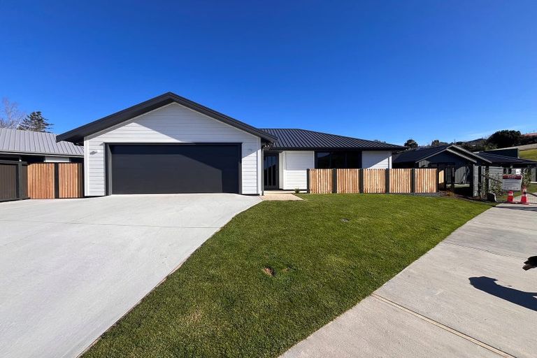 Photo of property in 7 Tapley Close, Halfway Bush, Dunedin, 9010
