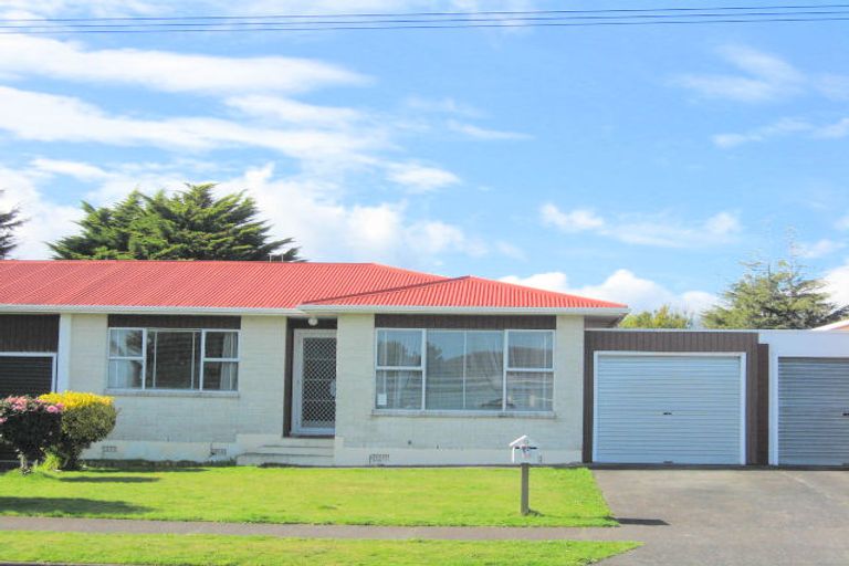 Photo of property in 12 Parker Avenue, Levin, 5510