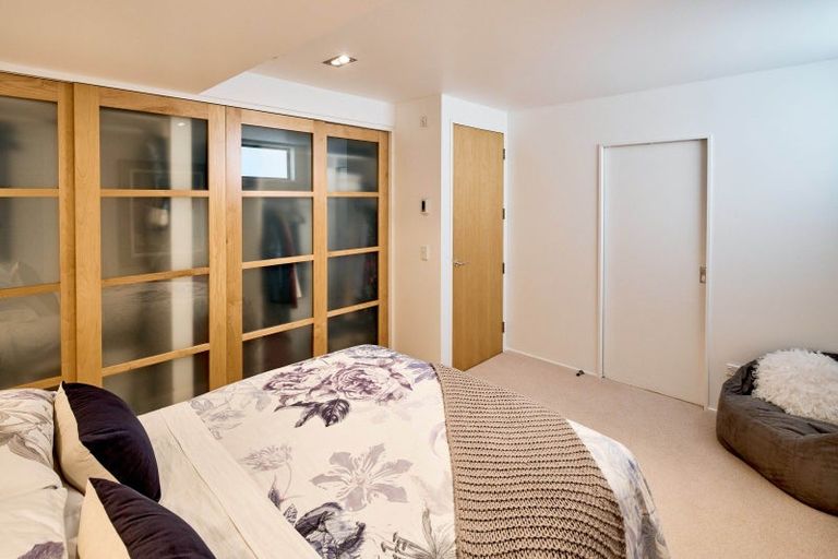 Photo of property in 1/16 Oriental Terrace, Oriental Bay, Wellington, 6011