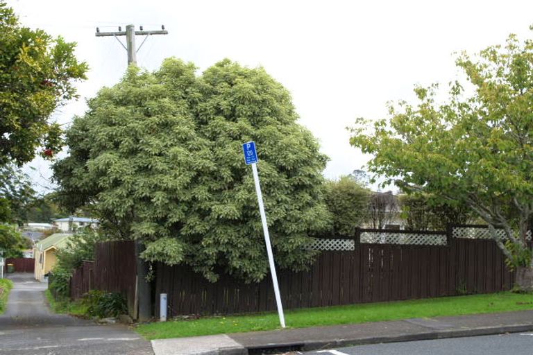 Photo of property in 1/65 Moore Street, Howick, Auckland, 2014