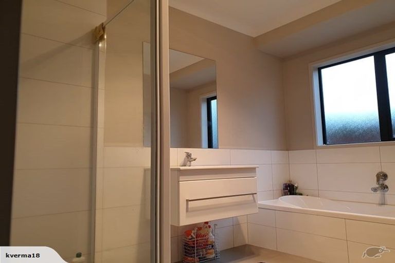 Photo of property in 13 Lieshout Way, Pukekohe, 2120