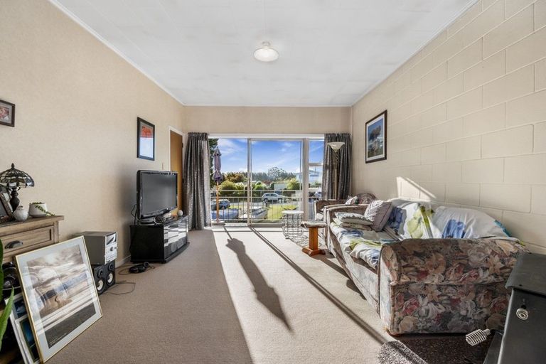 Photo of property in 32 Cobham Crescent, Tokoroa, 3420