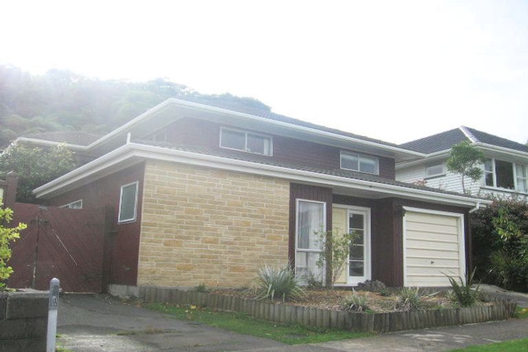 Photo of property in 43 Cedar Street, Maungaraki, Lower Hutt, 5010