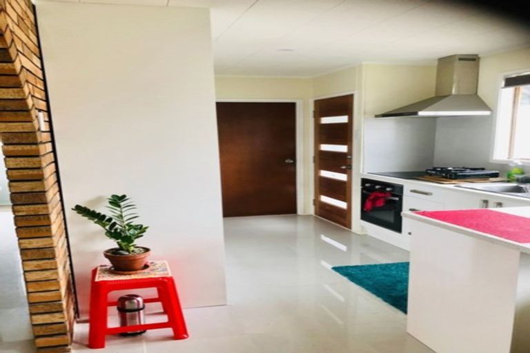 Photo of property in 1 Ferndown Avenue, Papatoetoe, Auckland, 2025