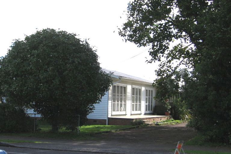 Photo of property in 3/67 Matipo Road, Te Atatu Peninsula, Auckland, 0610