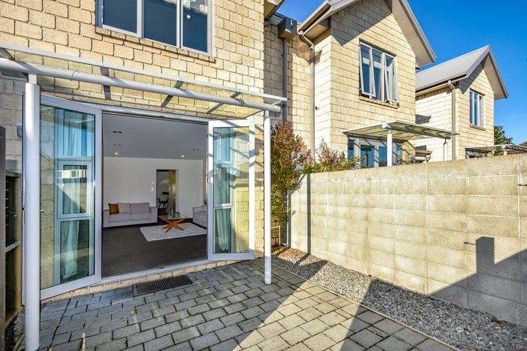 Photo of property in 90c Mandeville Street, Riccarton, Christchurch, 8011