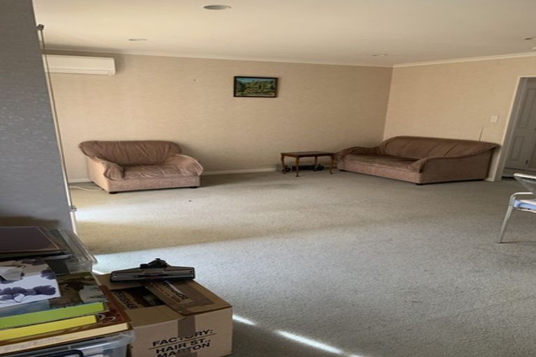 Photo of property in 13 Moss Crescent, Takanini, 2112