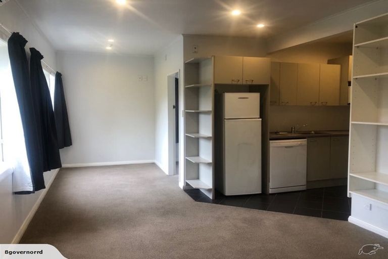 Photo of property in 4/8 Governor Road, Northland, Wellington, 6012