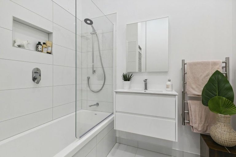 Photo of property in 219u2 The Terrace, Wellington Central, Wellington, 6011