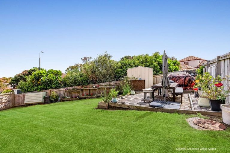 Photo of property in 18 Alverna View, Gulf Harbour, Whangaparaoa, 0930