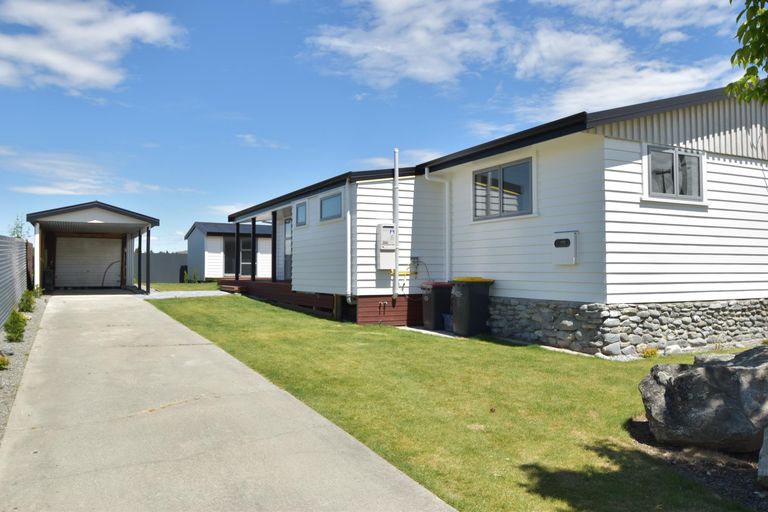 Photo of property in 39 Rata Road, Twizel, 7901