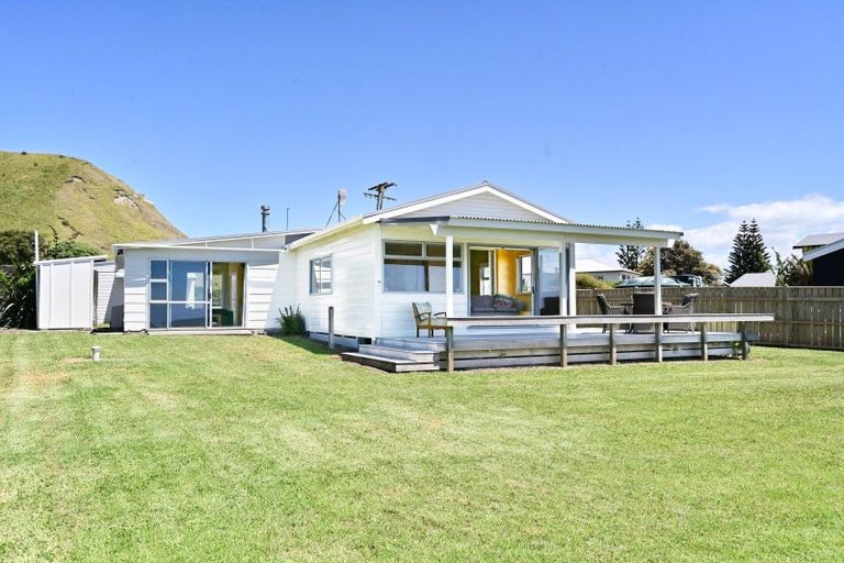 Photo of property in 177 Mahia East Coast Road, Mahia, 4198