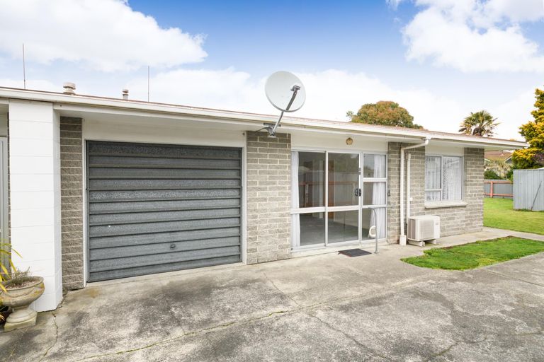 Photo of property in 8b Bryant Street, Takaro, Palmerston North, 4412