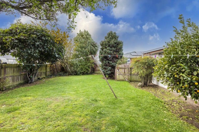 Photo of property in 65 Springs Road, Hornby, Christchurch, 8042