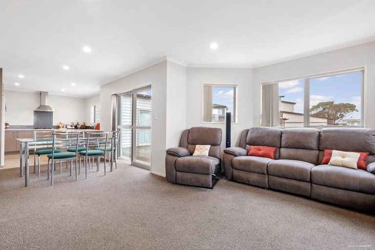 Photo of property in 12 Karetai Crescent, Favona, Auckland, 2024