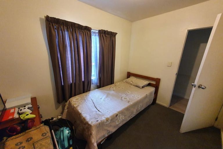 Photo of property in 3/202 Massey Road, Mangere East, Auckland, 2024