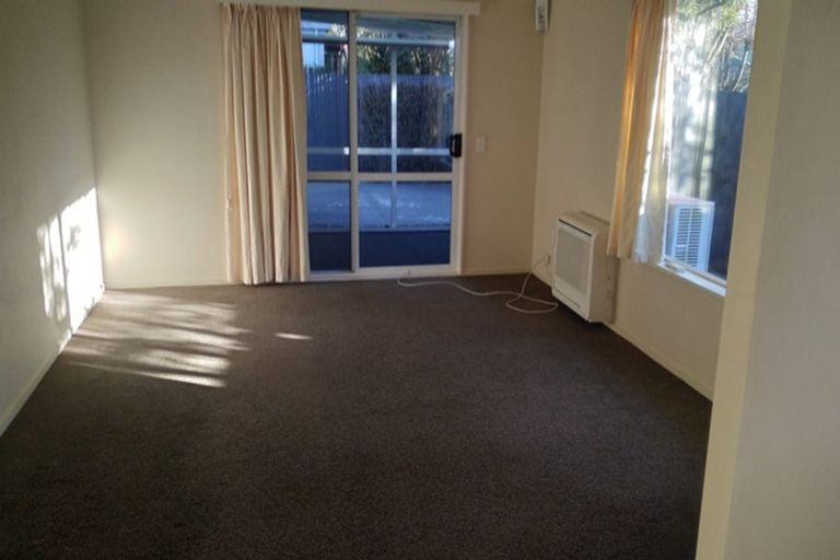 Photo of property in 4 Solway Avenue, Ilam, Christchurch, 8041