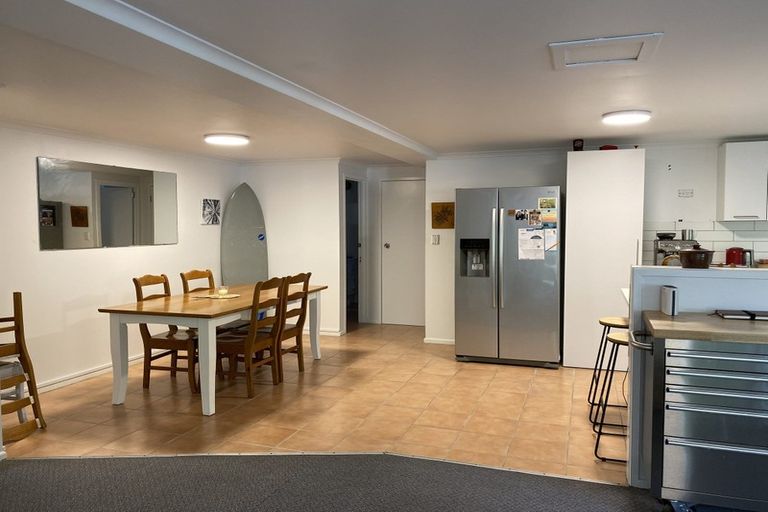 Photo of property in 53a Onedin Place, Titirangi, Auckland, 0604