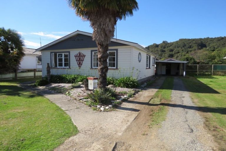 Photo of property in 35 Dick Street, Reefton, 7830