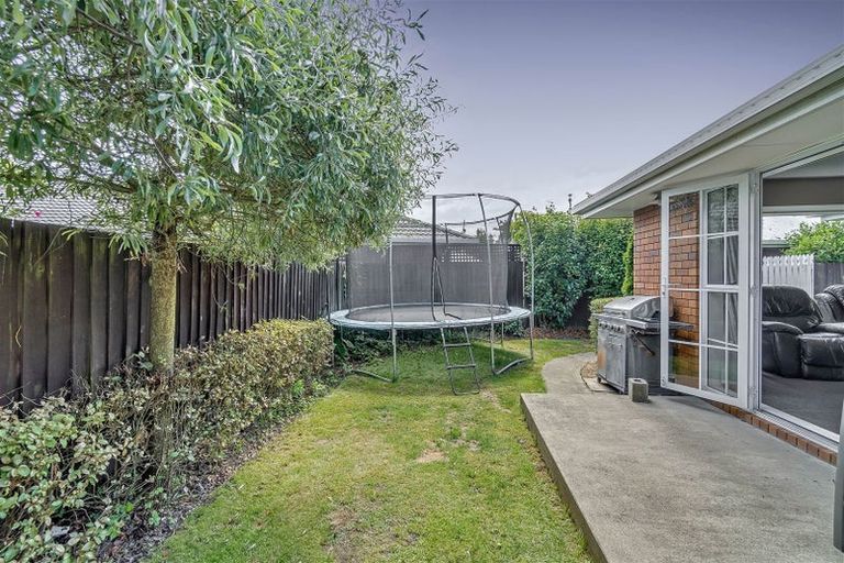 Photo of property in 141 Withells Road, Avonhead, Christchurch, 8042