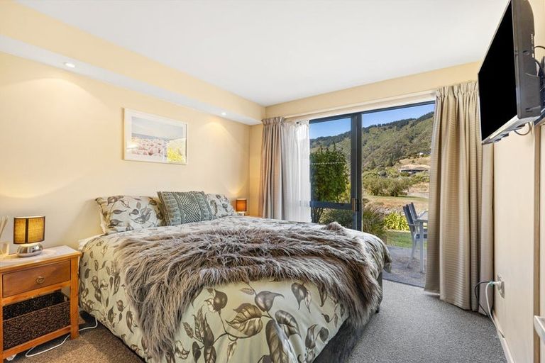 Photo of property in 10/45 Beach Road, Waikawa, Picton, 7220