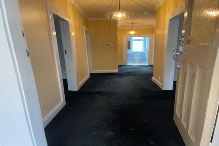 Photo of property in 21 Burrows Avenue, Karori, Wellington, 6012