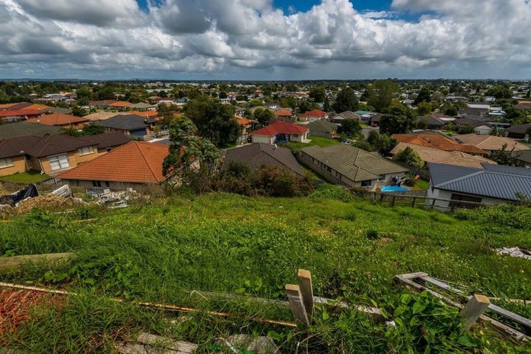 Photo of property in 47 Kirikiri Drive, Papakura, 2110